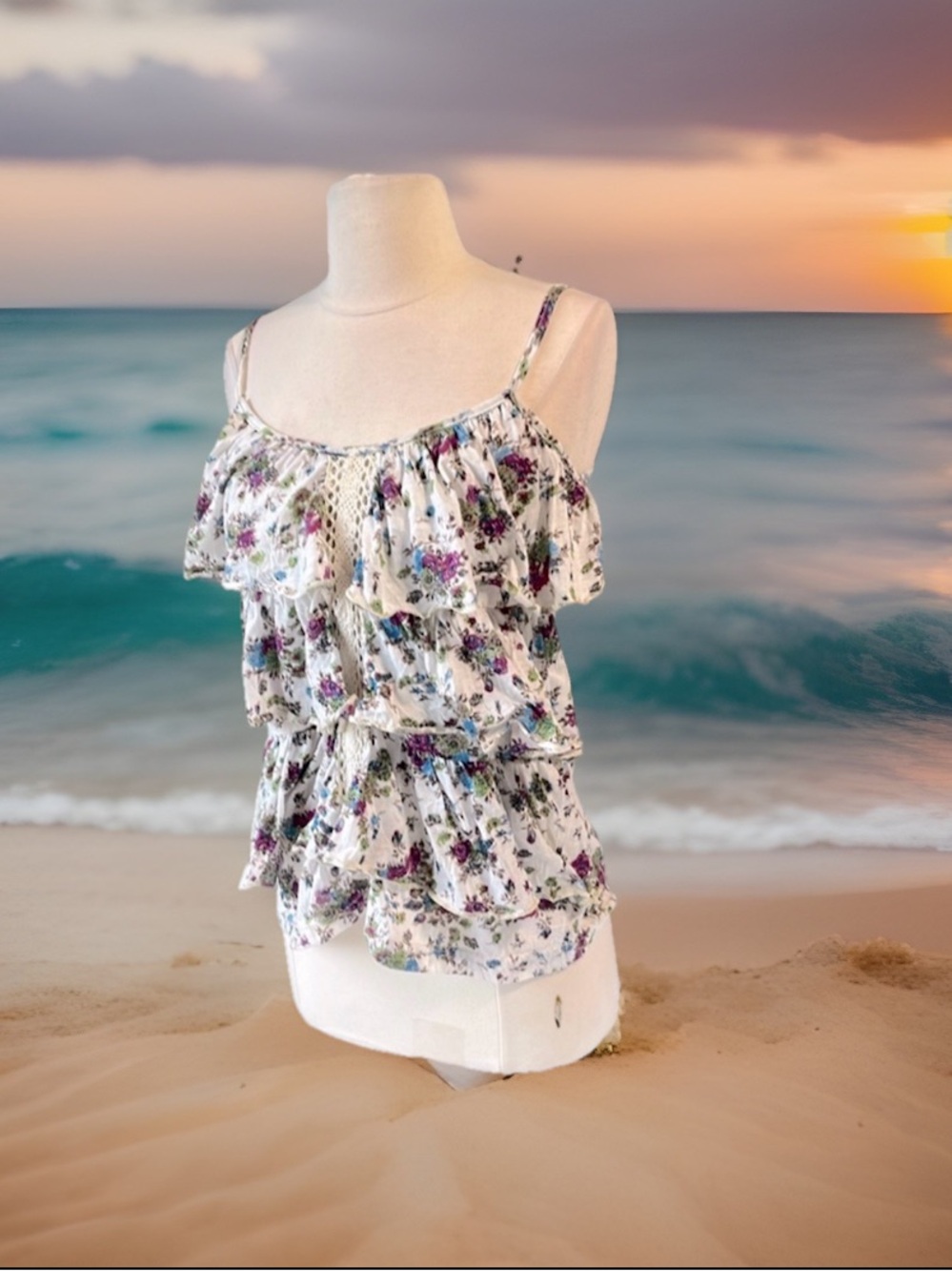 Love Change Floral Tiered Tank Womens Small Crochet Lace